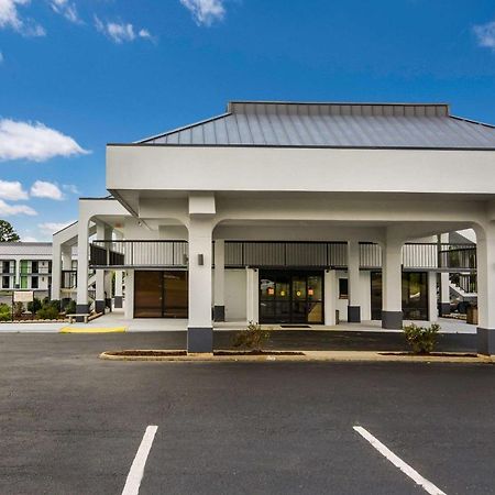 Quality Inn Emporia Exterior photo
