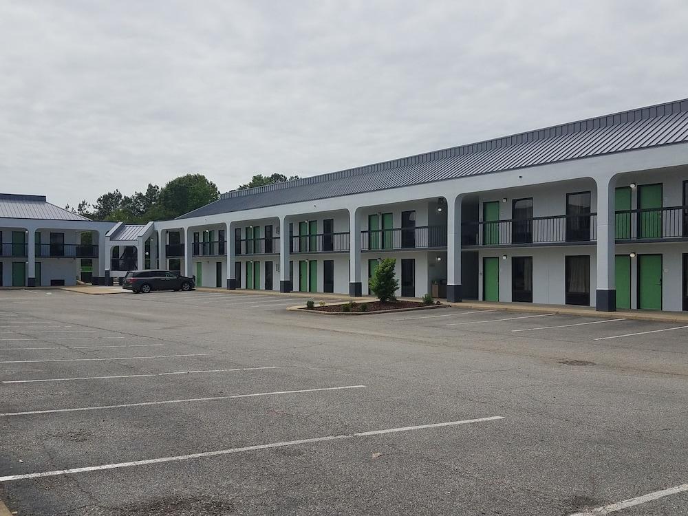 Quality Inn Emporia Exterior photo