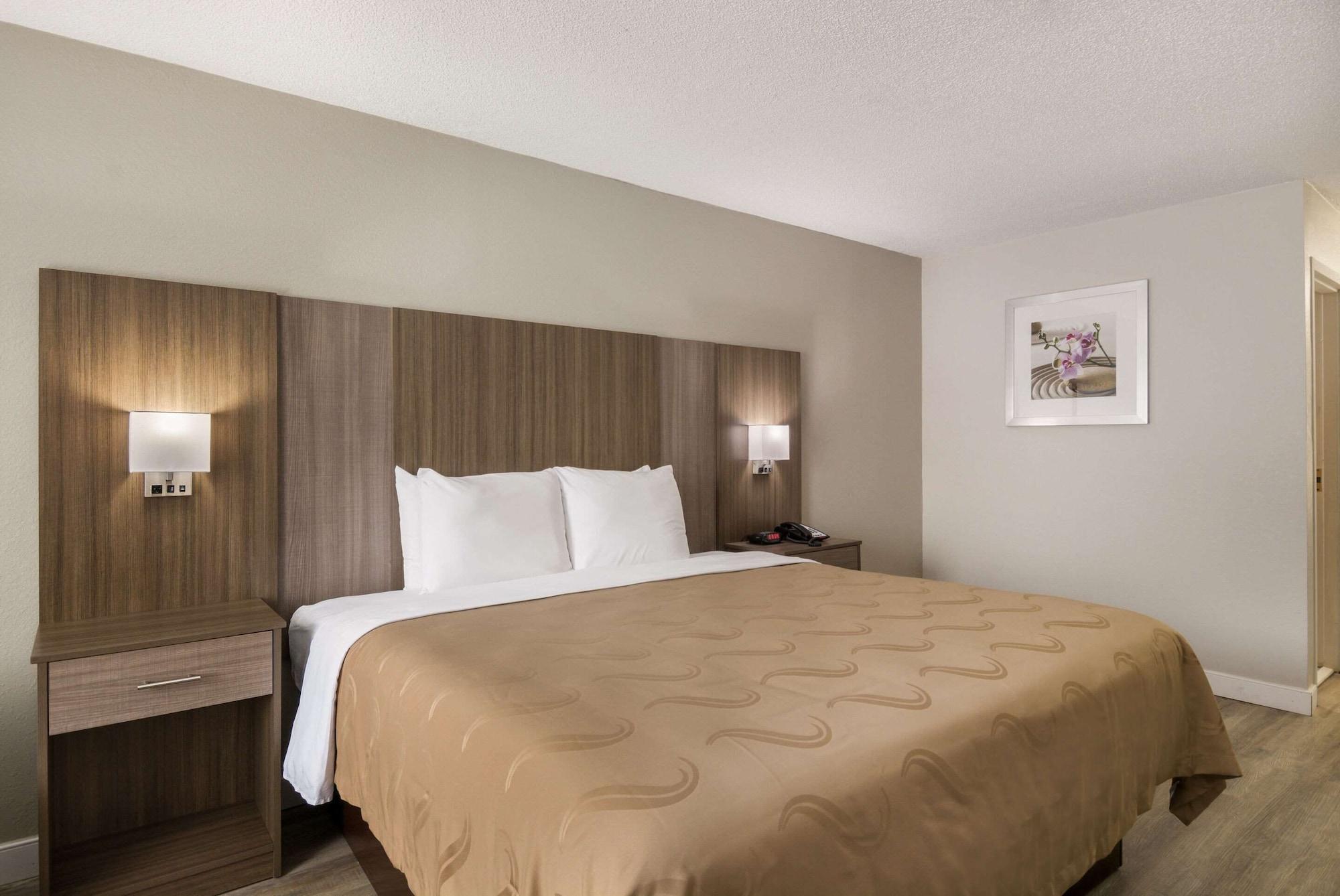 Quality Inn Emporia Exterior photo