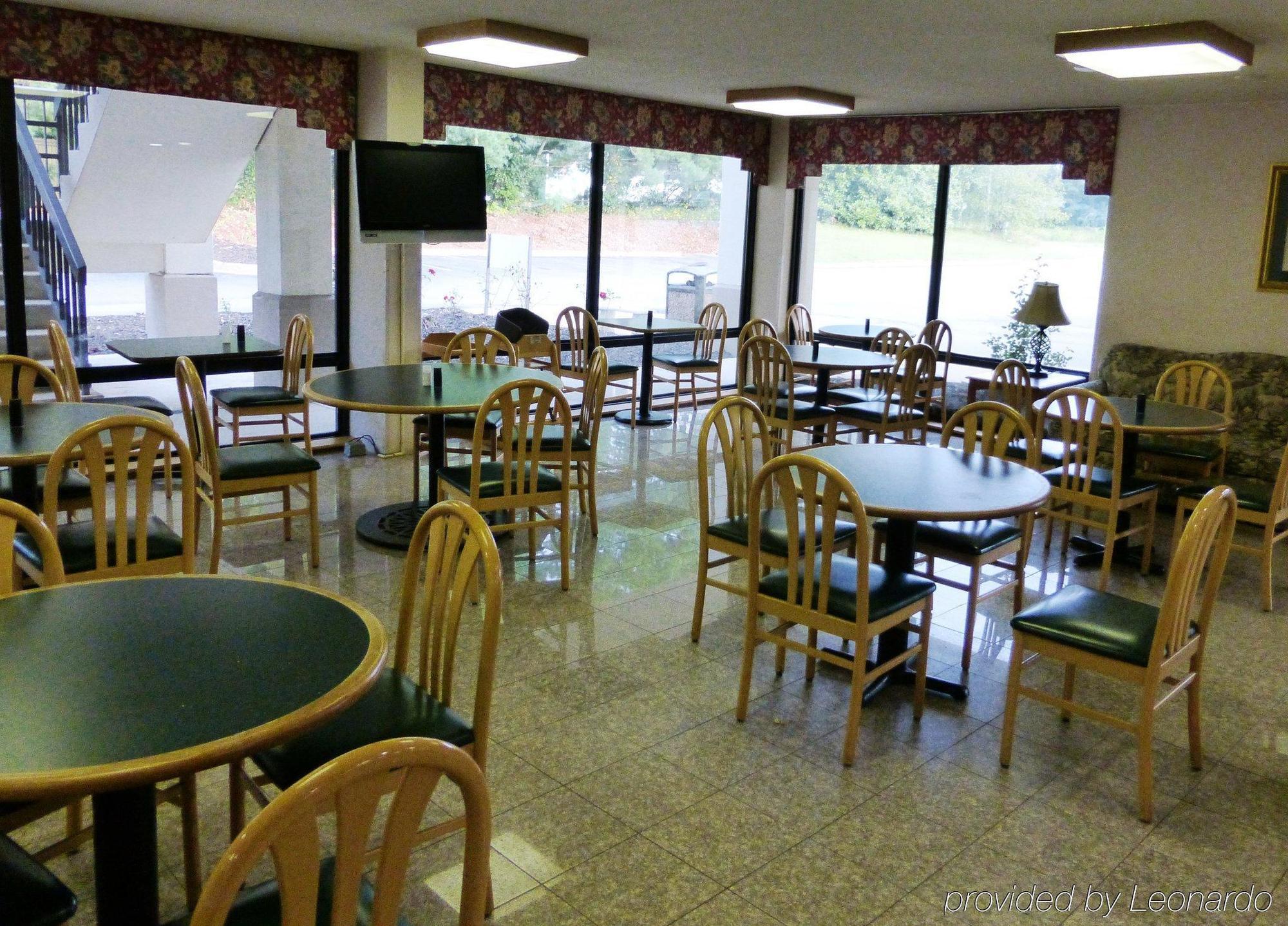 Quality Inn Emporia Exterior photo