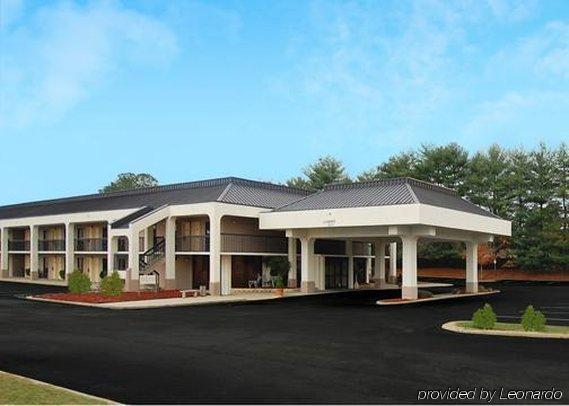 Quality Inn Emporia Exterior photo